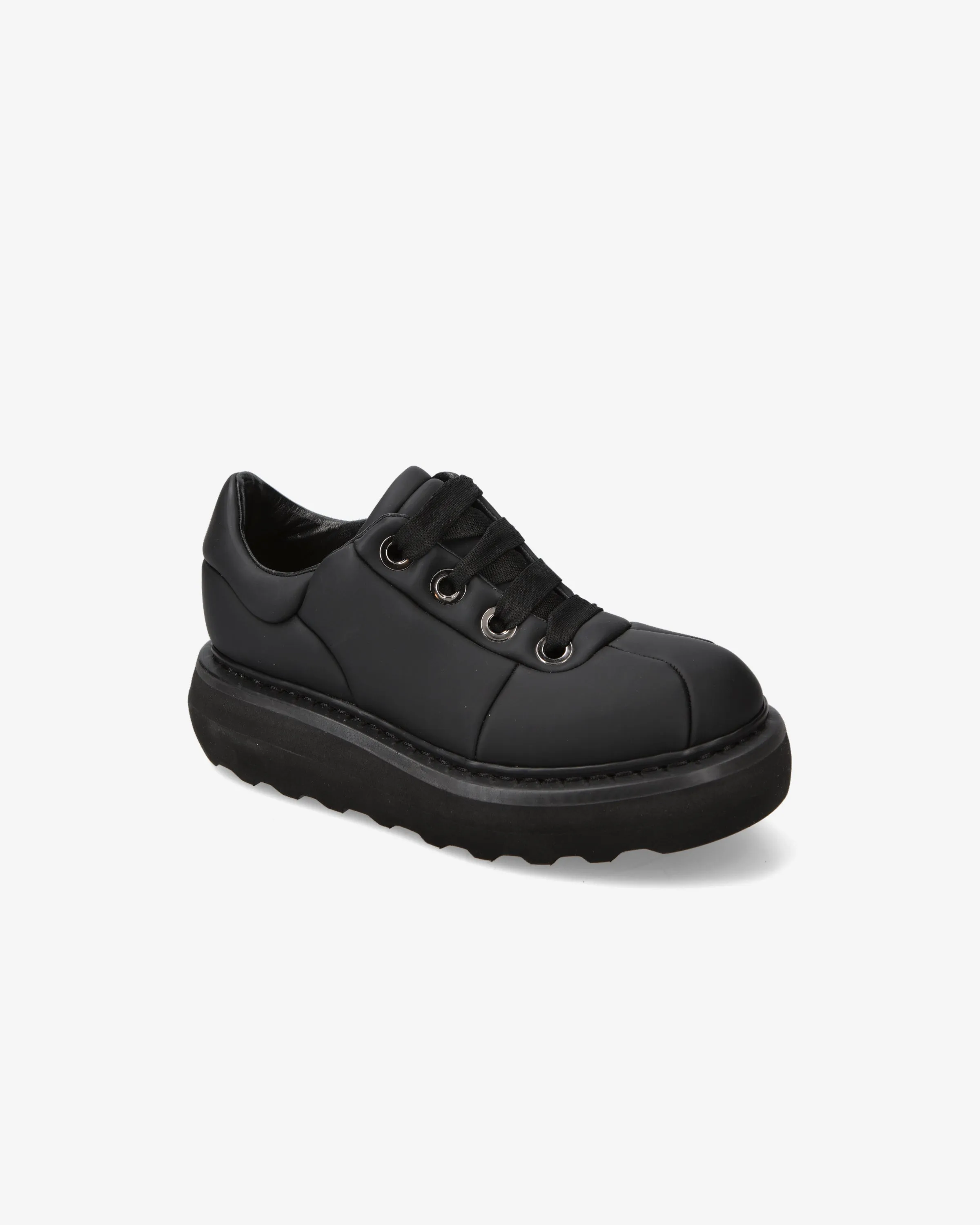 Cal shoes in black rubberized