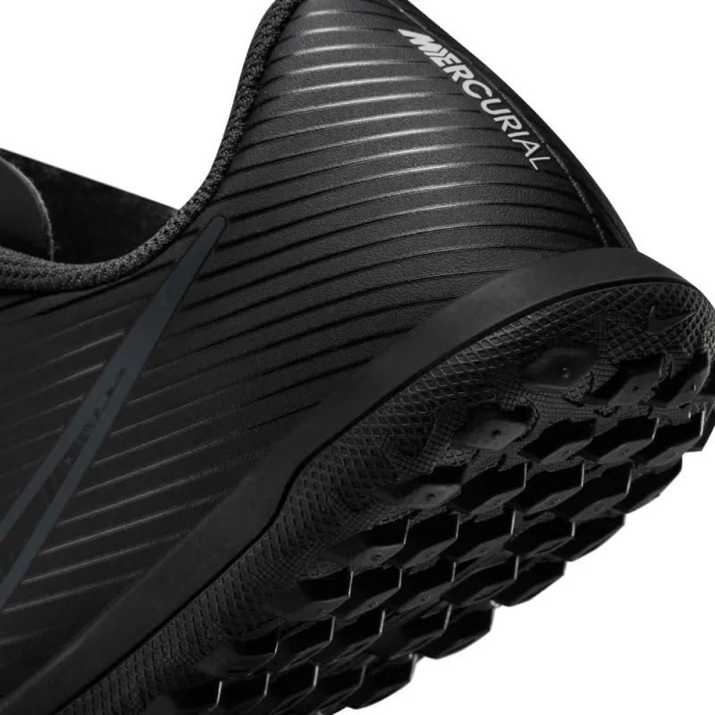 Crampons Nike Mercurial Vapor 15 Club TF pour enfant (Du 32 au 38.5)