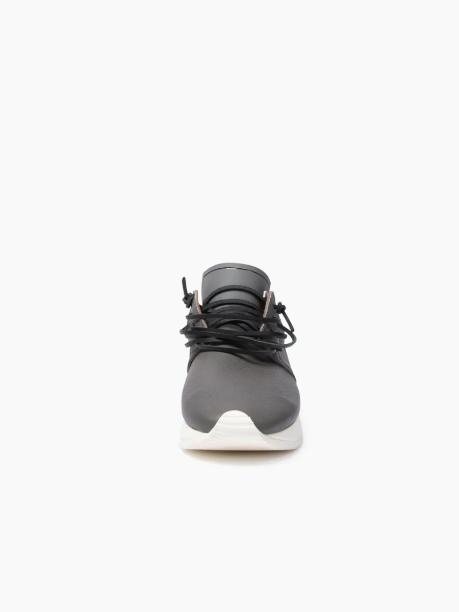 Esseutesse Leather Non Fringe Sneaker - Graphite