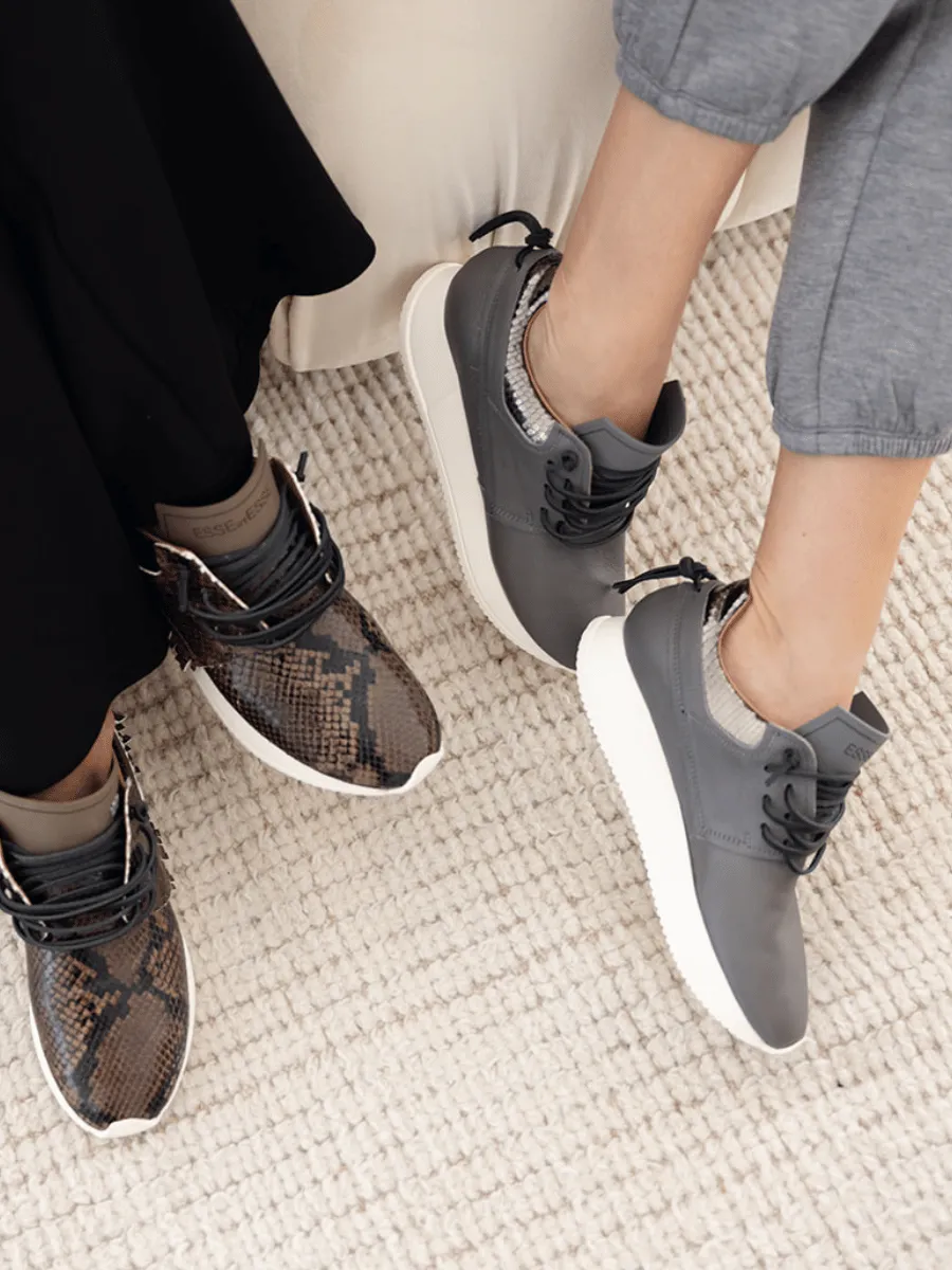 Esseutesse Leather Non Fringe Sneaker - Graphite
