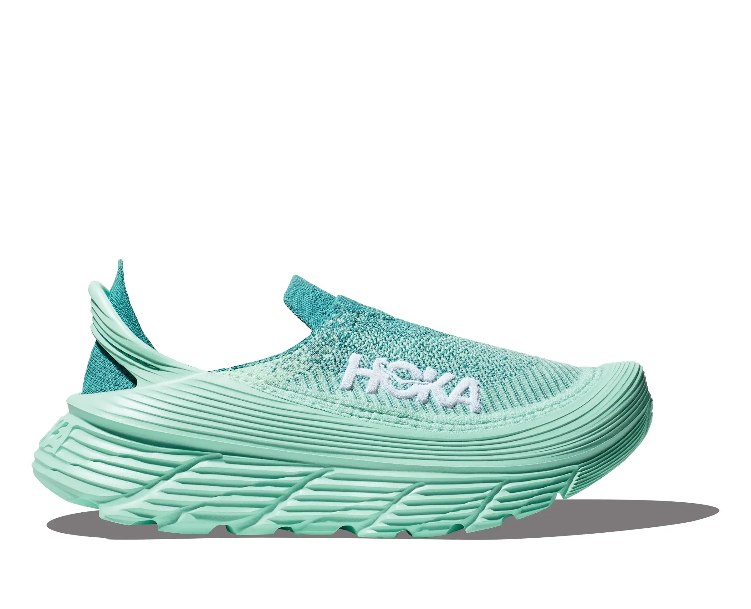 Hoka Restore TC – Sustainable Comfort for Recovery