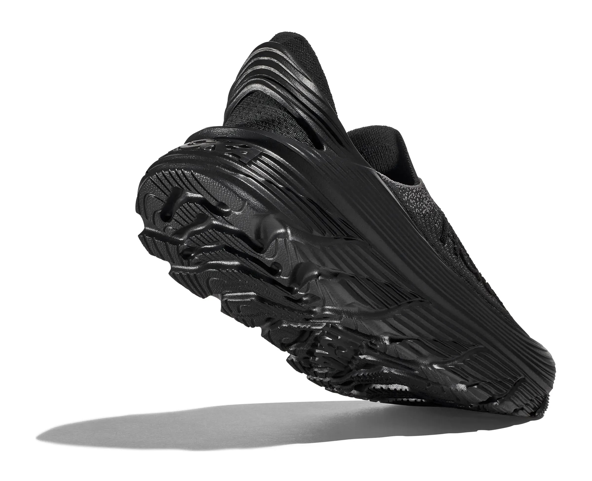 Hoka Restore TC – Sustainable Comfort for Recovery