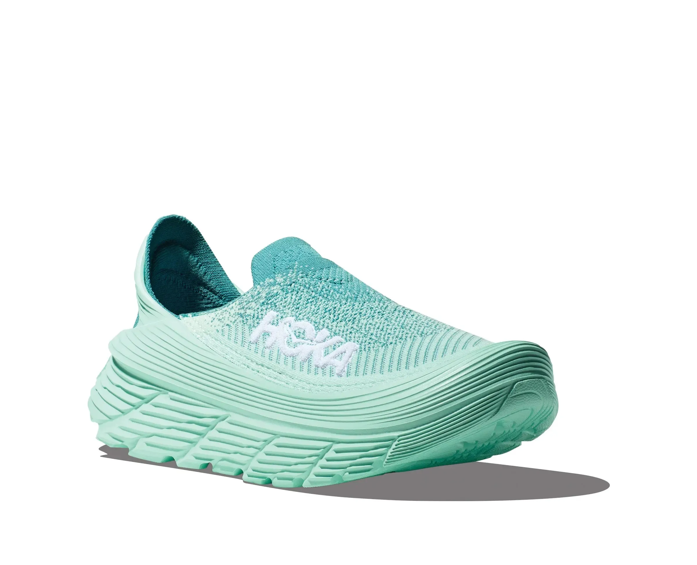 Hoka Restore TC – Sustainable Comfort for Recovery