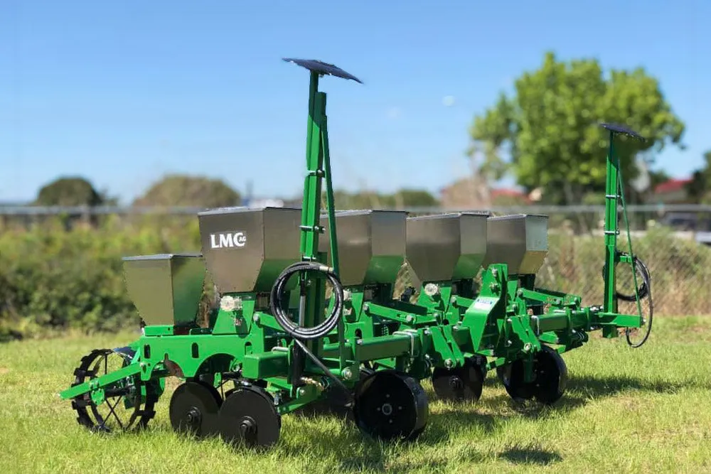 LMC AG 1000/1650/2000 Series Nurse Wagon | Adjustable Clevis Hitch | For Tractor