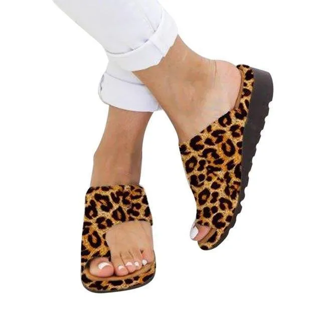 Women's PU Leather Dating Flat Sole Slip-On Sandal