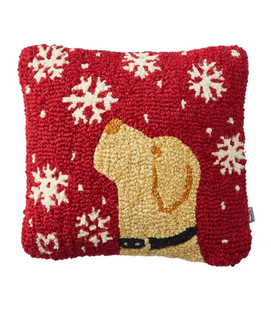 Wool Hooked Throw Pillow, Snowflake Yellow Lab, 14&quot; x 14&quot;